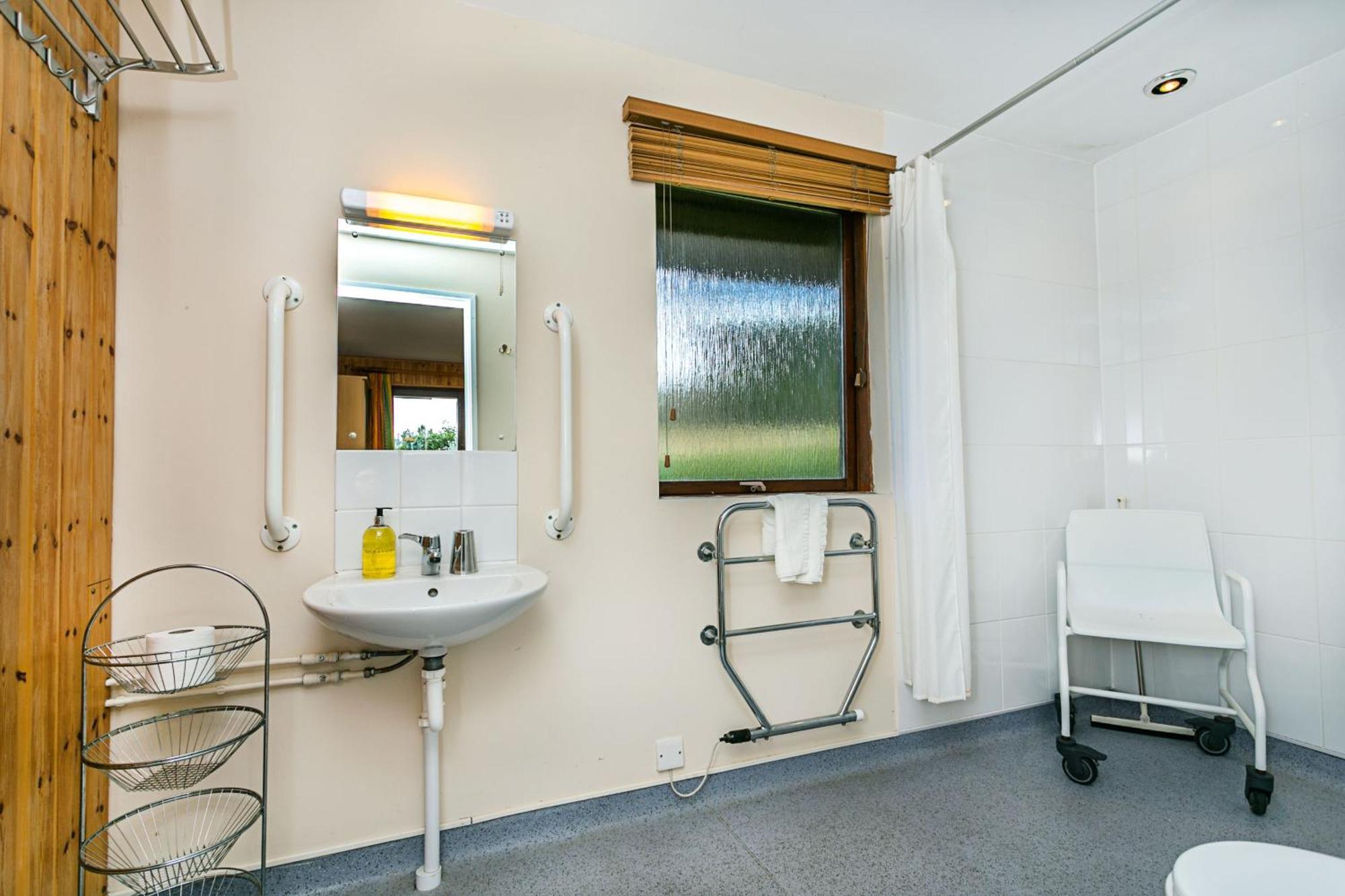 Laburnum Lodge Sleeps 6 Wheelchair Access Minehead Exterior foto